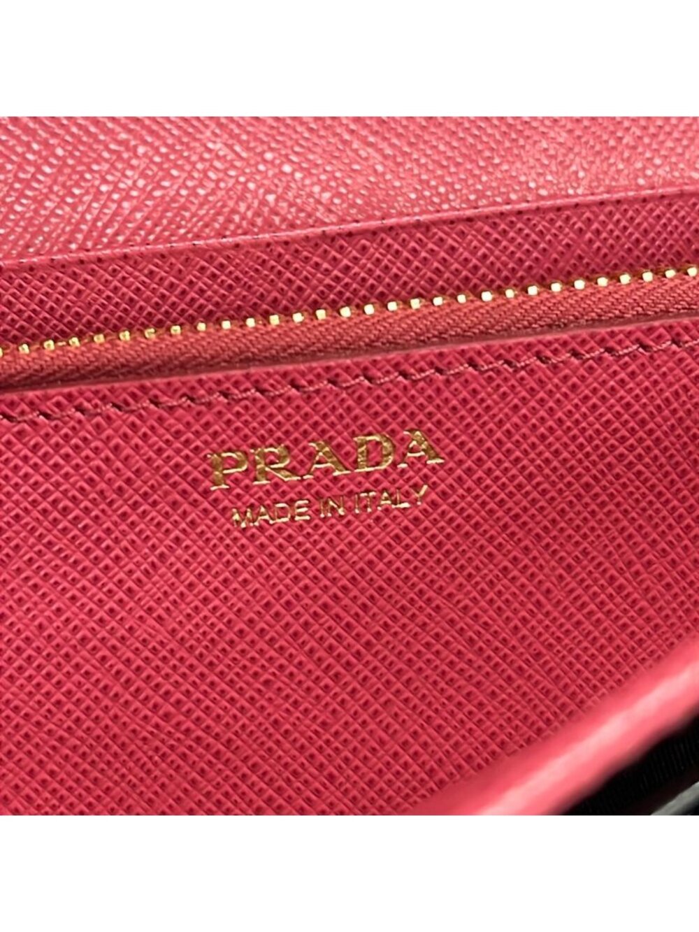Prada Wallet Black Leather - Picture 6 of 7